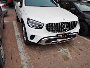 Glc-Class X253 Gt Style Chrome/Black Grille Facelift Without Amg Package