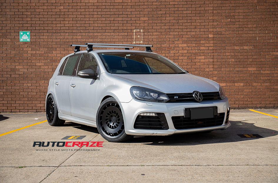 VOLKSWAGEN GOLF CCV MATTE BLACK
