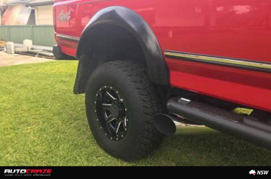 FORD F250 MAVERICK GLOSS BLACK MILLED ACCENTS