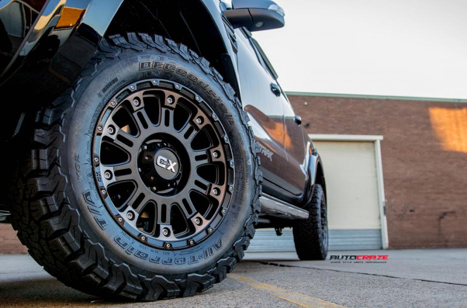 FORD RANGER HOSS XD II SATIN BLACK DARK TINT