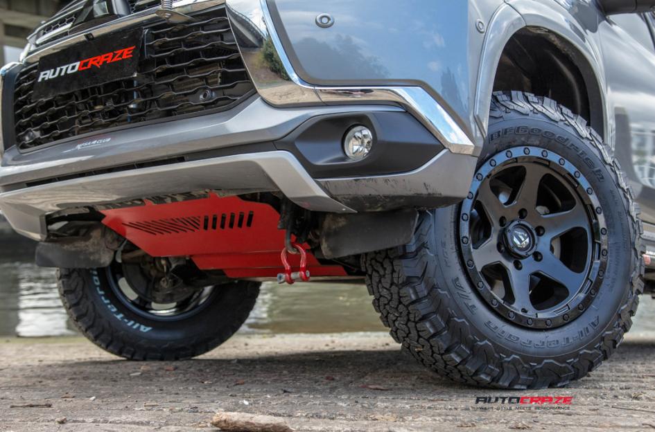 MITSUBISHI PAJERO SPORT RIPPER MATTE BLACK