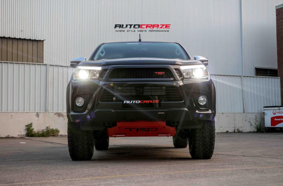 TOYOTA HILUX N80 4WD GD07 MATTE BLACK MILLED
