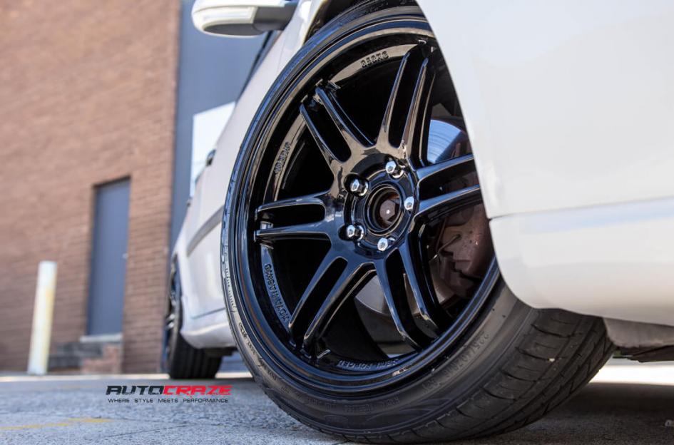 VOLKSWAGEN GOLF SF01 SATIN BLACK