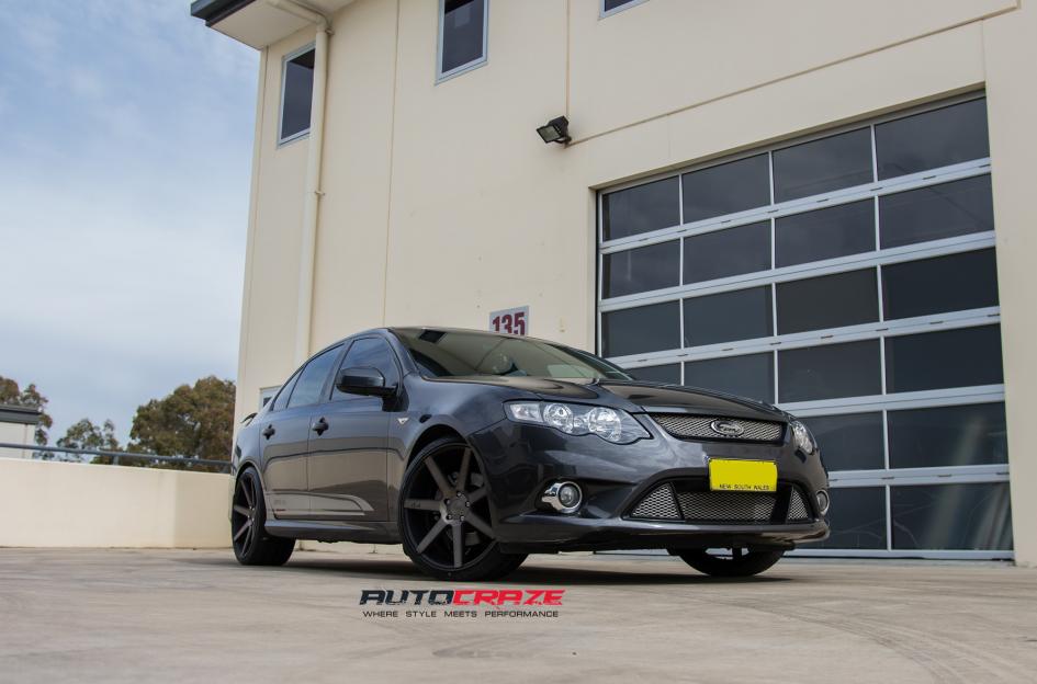 FORD-FALCON-VERONA-MATTE-BLACK-TINTED-FACE
