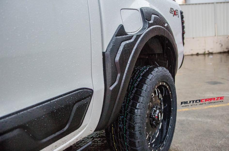 FORD RANGER GD03 GLOSS BLACK MILLED ACCENTS 6