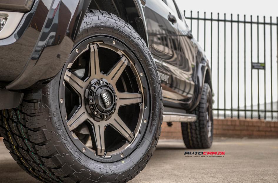 FORD RANGER GD06 MATTE BLACK MACHINED FACE WITH DARK MATTE TINT