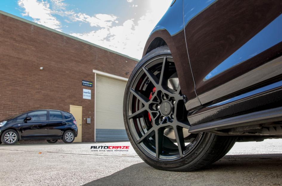 VOLKSWAGEN GOLF KPS MATTE BLACK