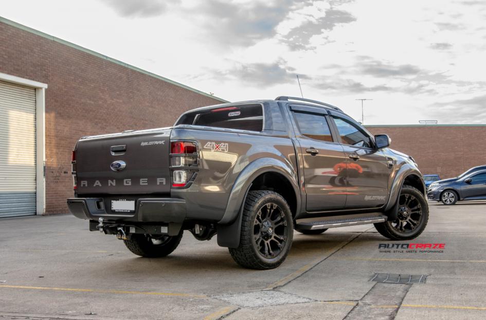 FORD-RANGER-VAPOR-BLACK-MACHINED-WITH-DARK-TINT