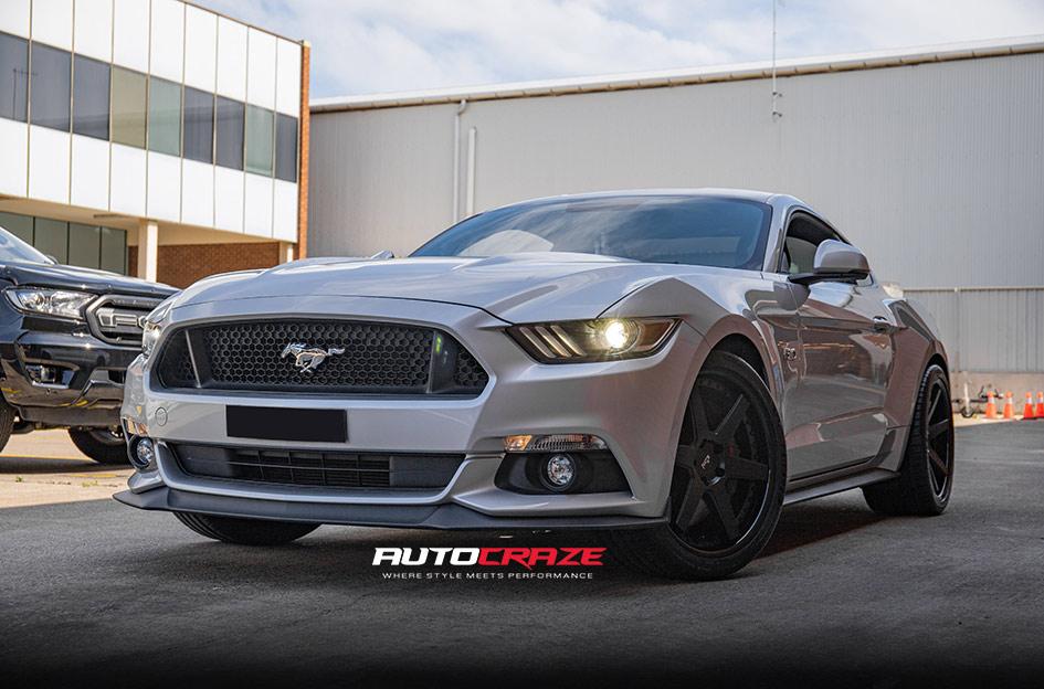 FORD MUSTANG ALTAIR MATTE BLACK WITH GLOSS BLACK LIP