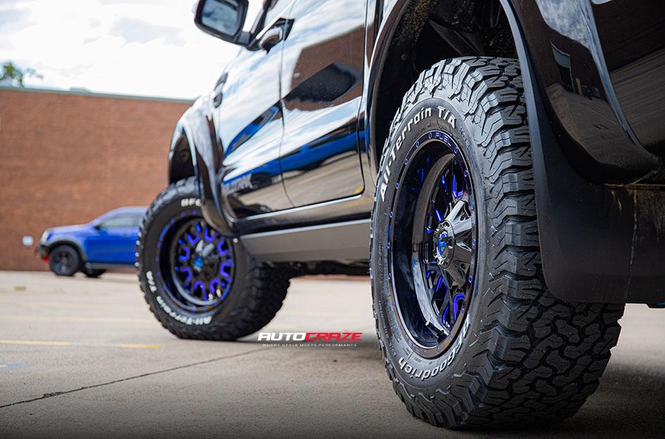 FORD-RANGER-STROKE-GLOSS-BLACK-BLUE-TINTED-CLEAR