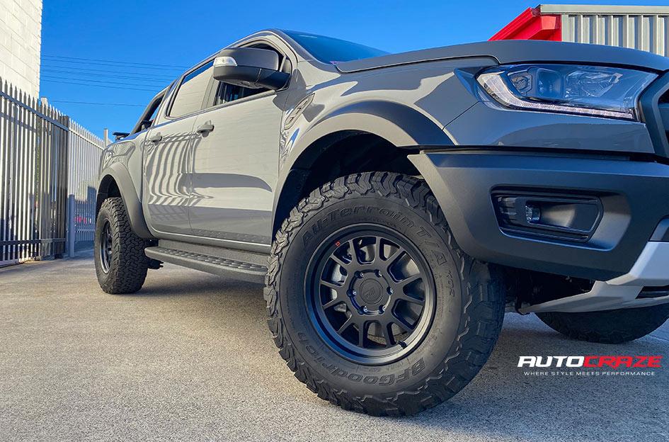 FORD RANGER RAPTOR MR149 SATIN BLACK