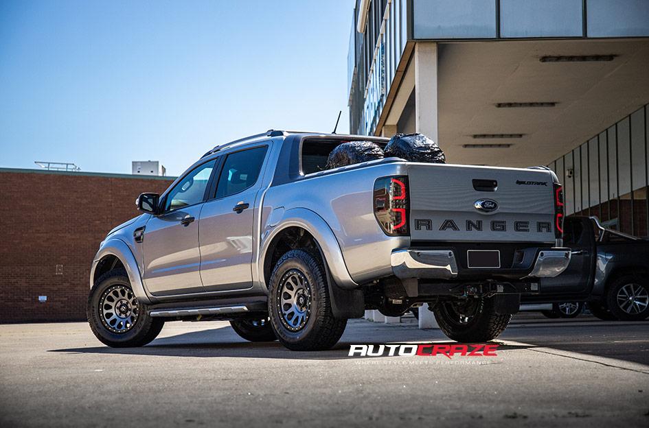 FORD-RANGER-VECTOR-ANTHRACITE