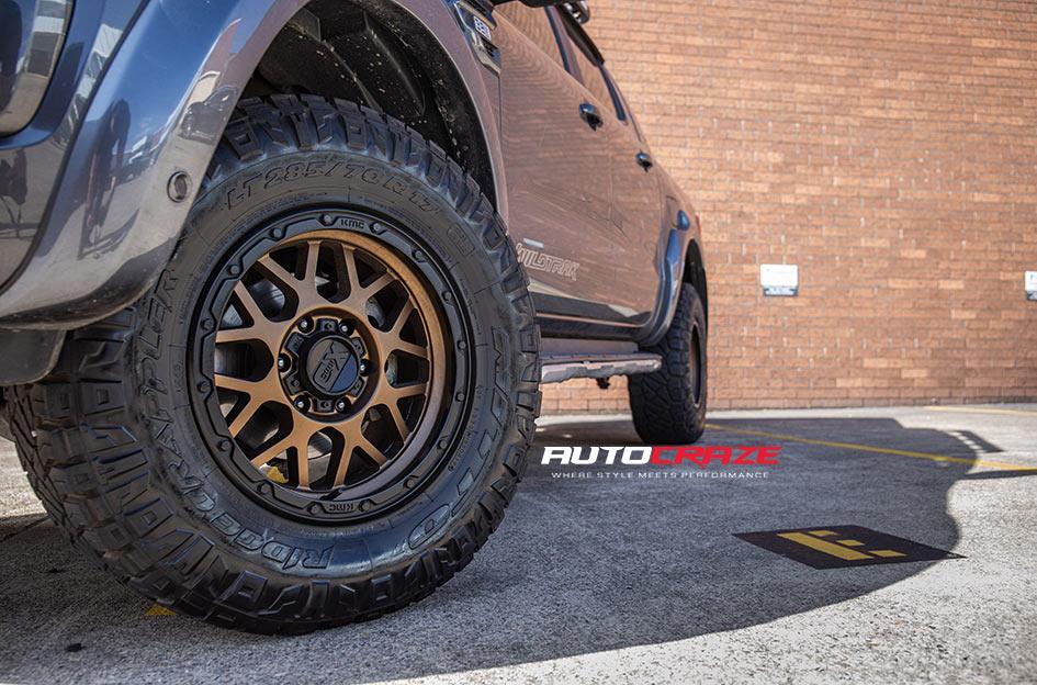 FORD RANGER GRENADE OR MATTE BRONZE WITH MATTE BLACK LIP
