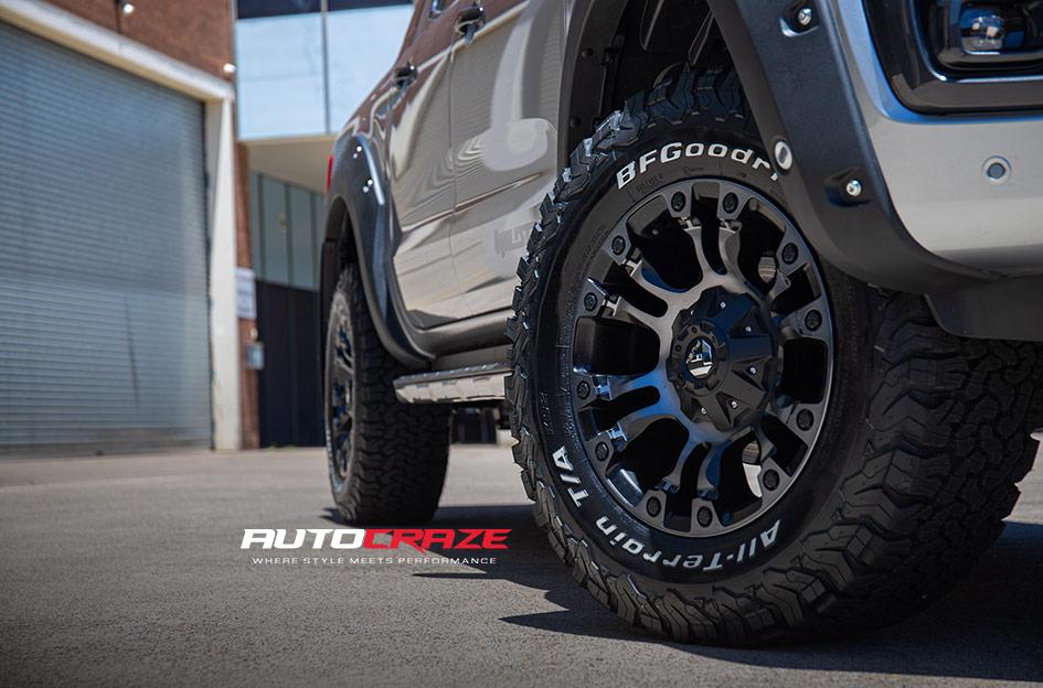 FORD-RANGER-VAPOR-BLACK-MACHINED-WITH-DARK-TINT