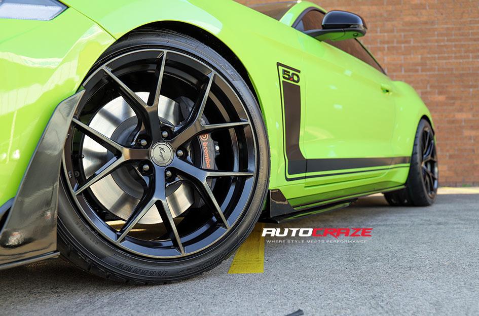 FORD MUSTANG SF10 SATIN BLACK