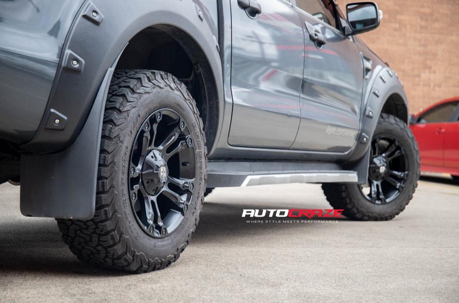 FORD RANGER VAPOR MATTE BLACK