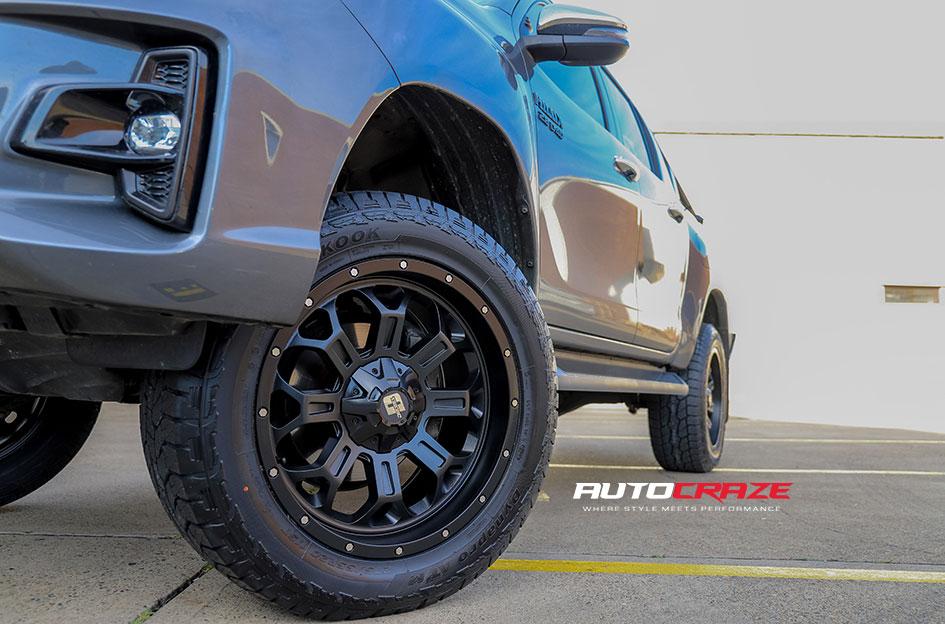 TOYOTA HILUX N80 4WD HURRICANE MATTE BLACK