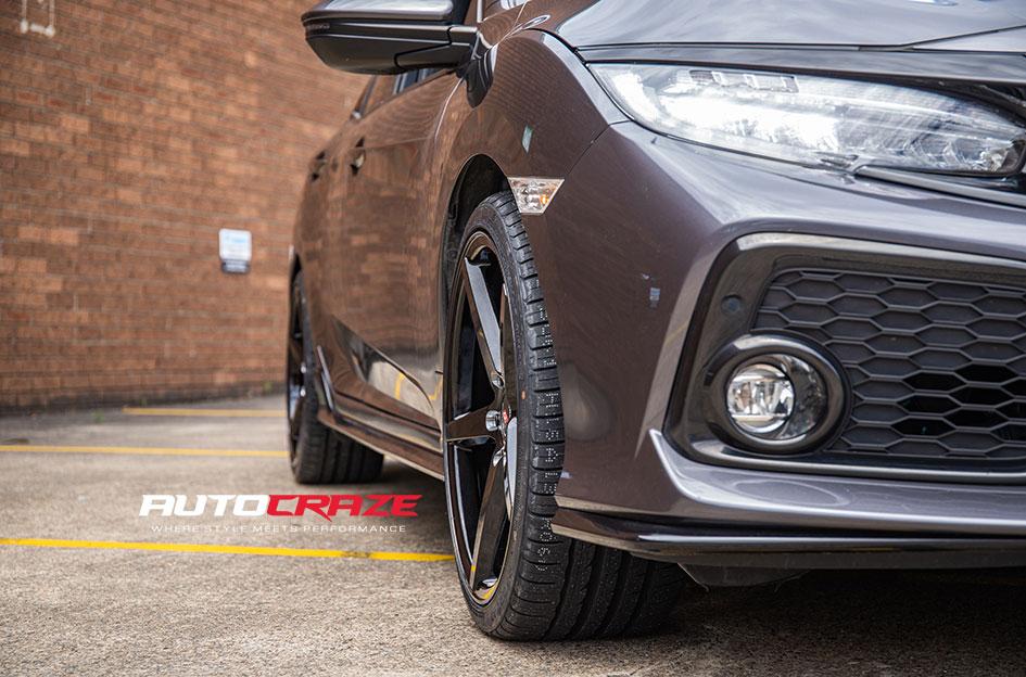 HONDA CIVIC 5 STUD IFG 8 FLAT BLACK