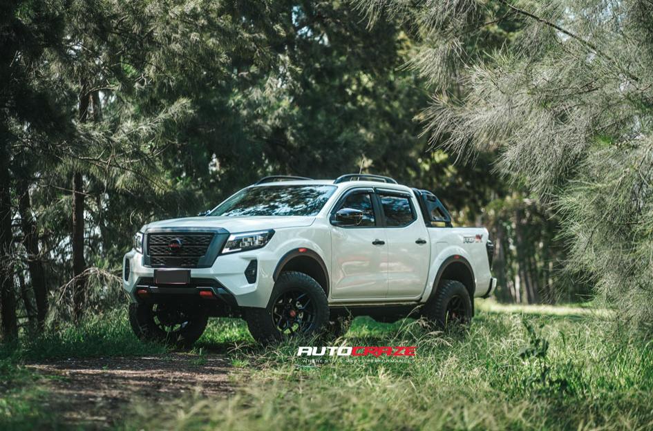 NISSAN NAVARA SABBATH MATTE BLACK