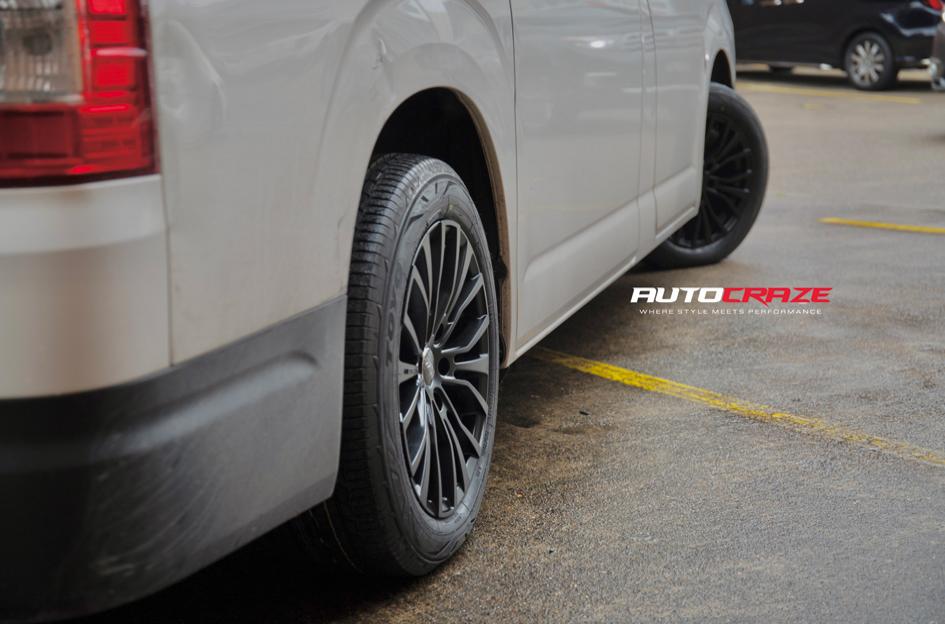 TOYOTA-HIACE-ULTIMATE-MATTE-BLACK