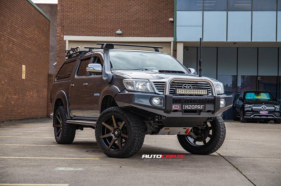 TOYOTA HILUX 4WD AVALANCHE MACHINED FACE MATTE BLACK DARK TINT