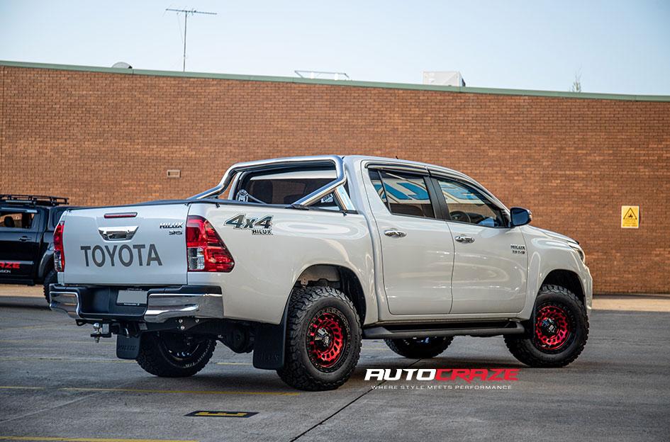 TOYOTA-HILUX-4WD-ZOMBIE-GLOSS-BLACK-MACHINED-RED