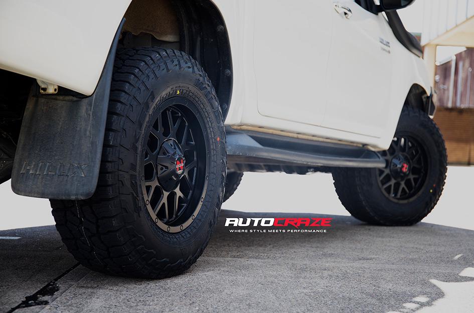 TOYOTA HILUX N80 4WD JUDGE MATTE BLACK