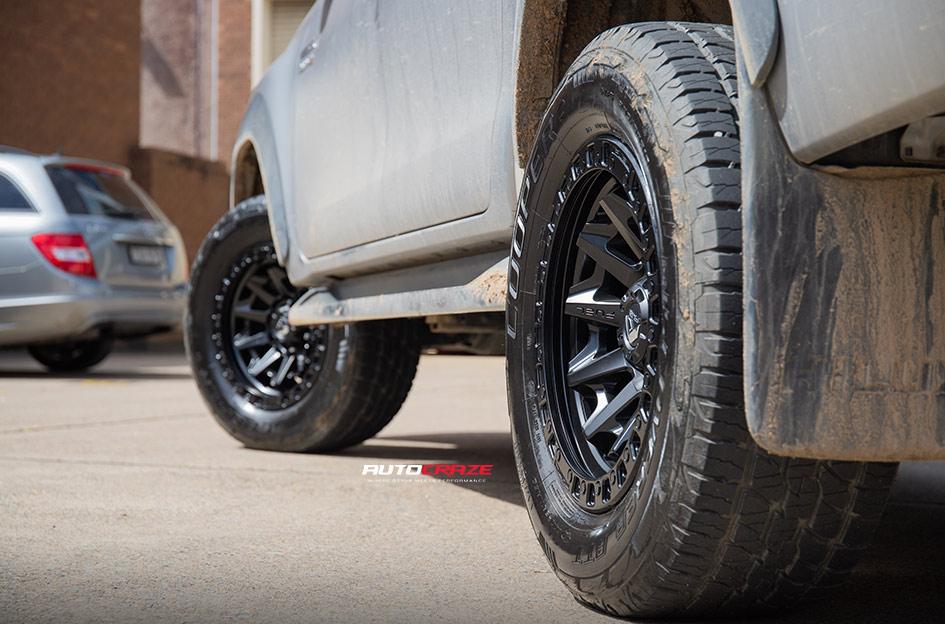 TOYOTA HILUX N80 4WD COVERT MATTE BLACK