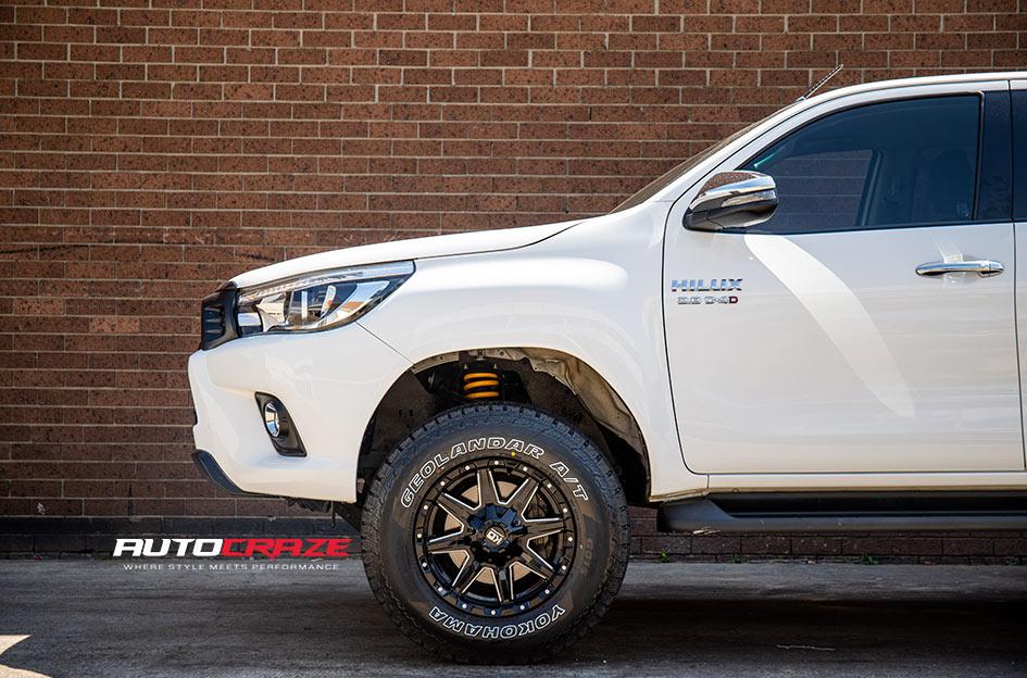 TOYOTA HILUX N80 4WD BLADE  OR GLOSS BLACK MILLED