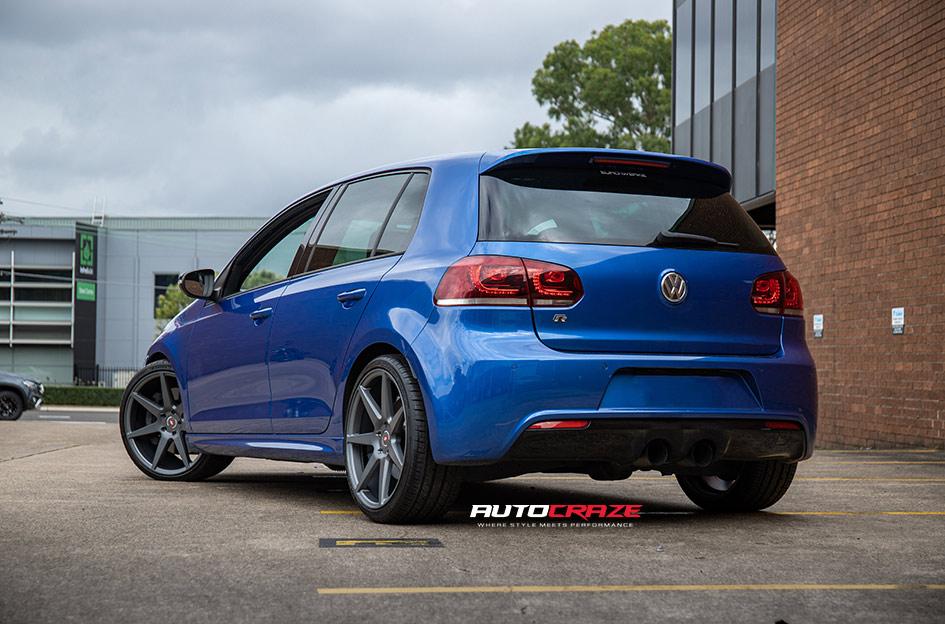 VOLKSWAGEN GOLF IFG13 MATTE GUNMETAL