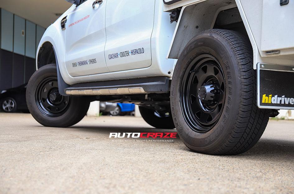 FORD-RANGER-TERRA-SATIN-BLACK
