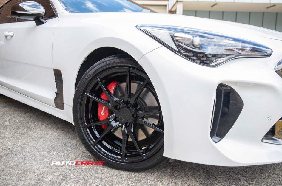 KIA STINGER SF06 SATIN BLACK
