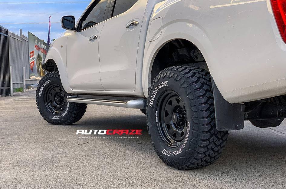 NISSAN-NAVARA-TERRA-SATIN-BLACK