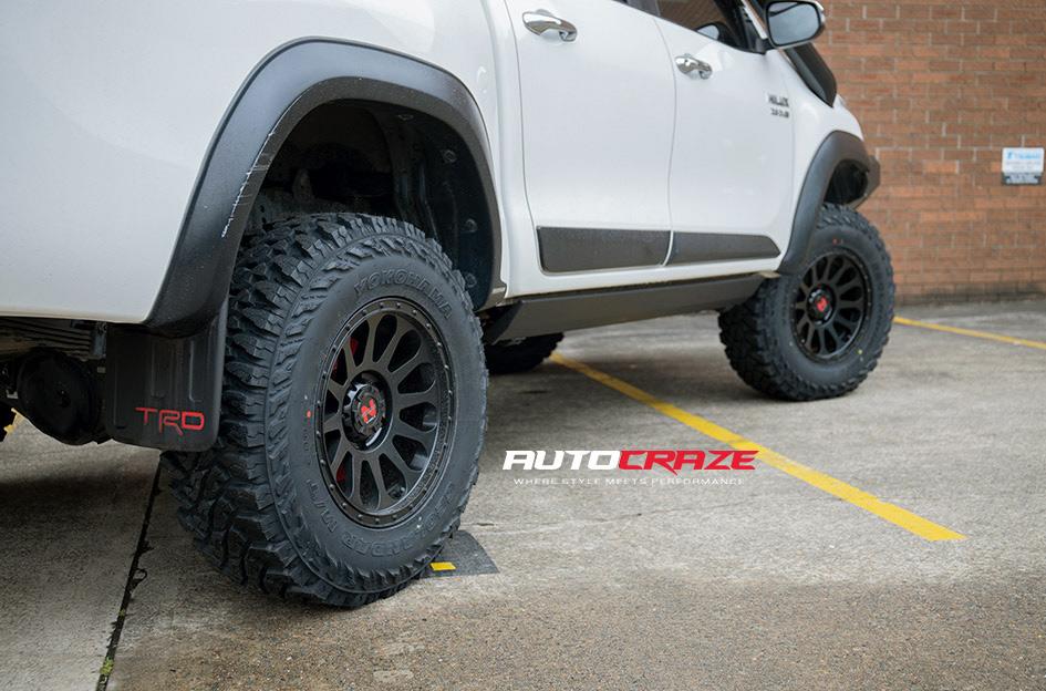 TOYOTA HILUX N80 4WD VICTIM MATTE BLACK