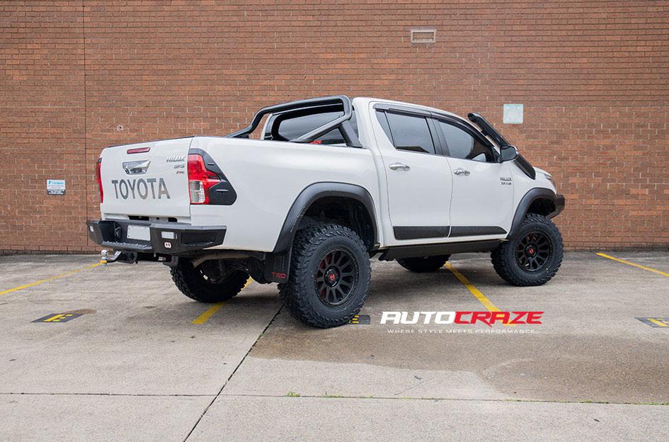 TOYOTA HILUX N80 4WD VICTIM MATTE BLACK