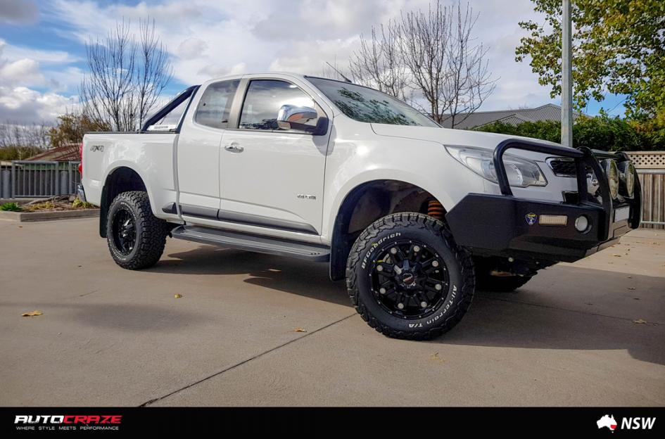 HOLDEN COLORADO BEAST SATIN BLACK