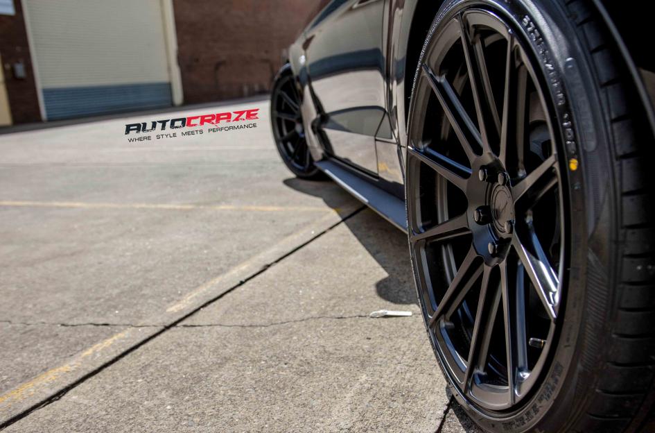 FORD MUSTANG SF04 MATTE BLACK