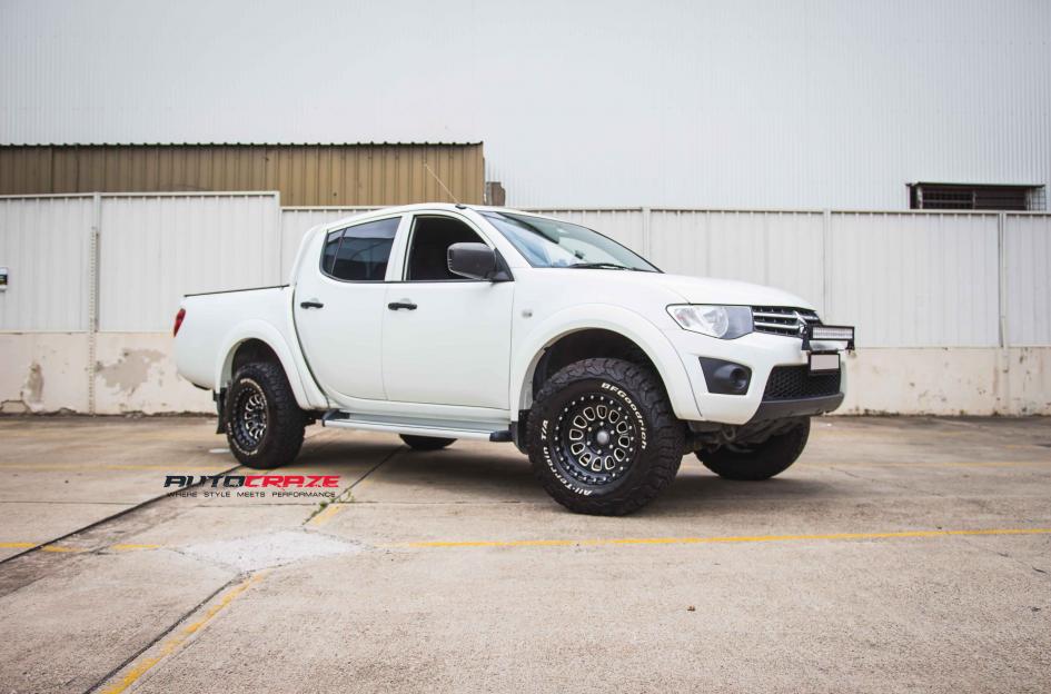 MITSUBISHI TRITON MAX MONSTER MATTE BLACK WITH CHAMFER