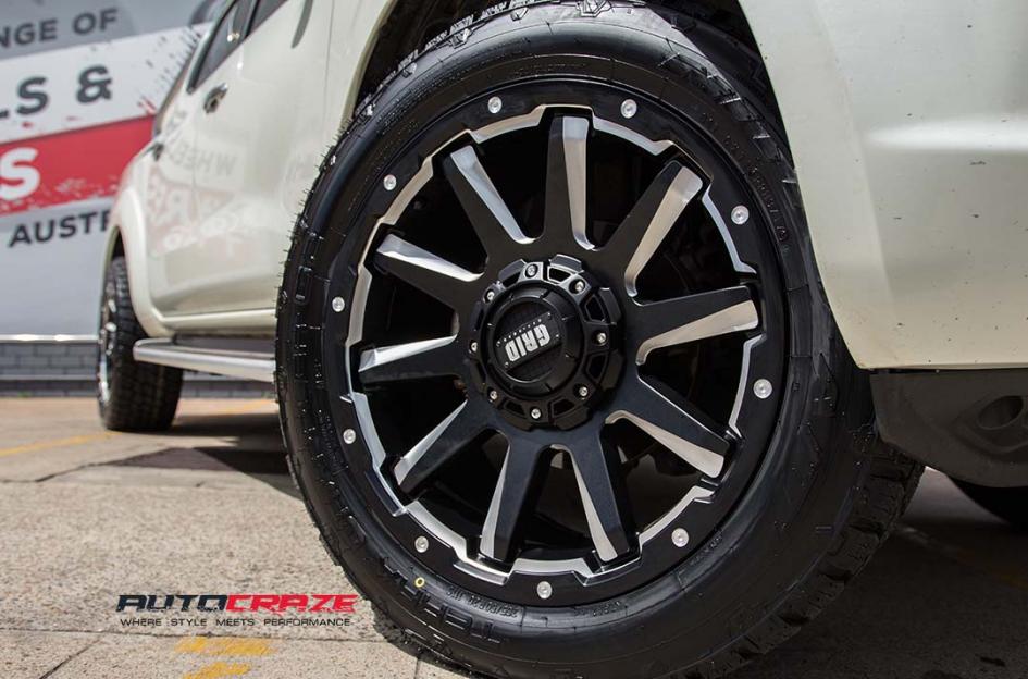 NISSAN NAVARA GD05 MATTE BLACK MILLED ACCENTS