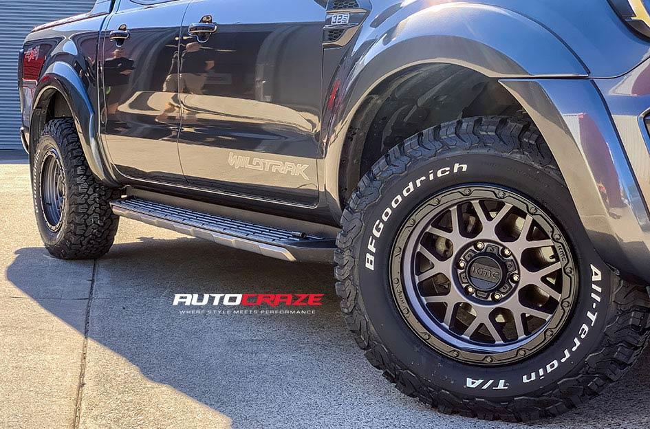 FORD RANGER KM544 MESA SATIN BLACK GLOSS BLACK LIP