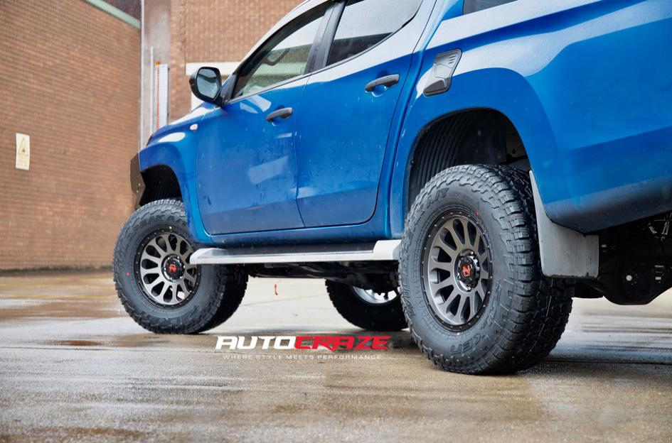MITSUBISHI-TRITON-VICTIM-GUNMETAL-BLACK-RING