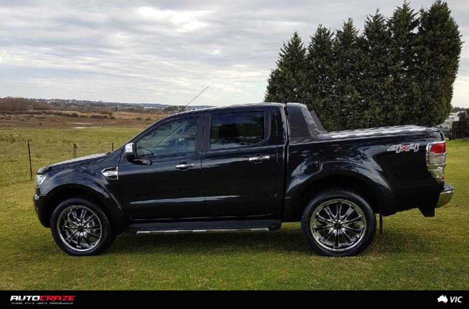 FORD RANGER HE875 CHROME WITH BLACK INSERTS