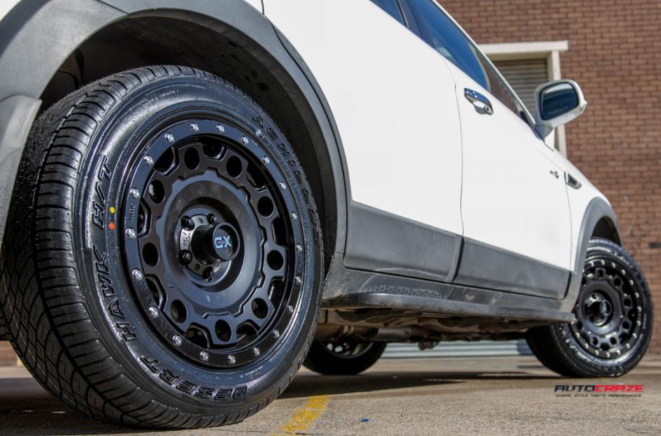 HOLDEN-CAPTIVA-HOLESHOT-XD-SATIN-BLACK