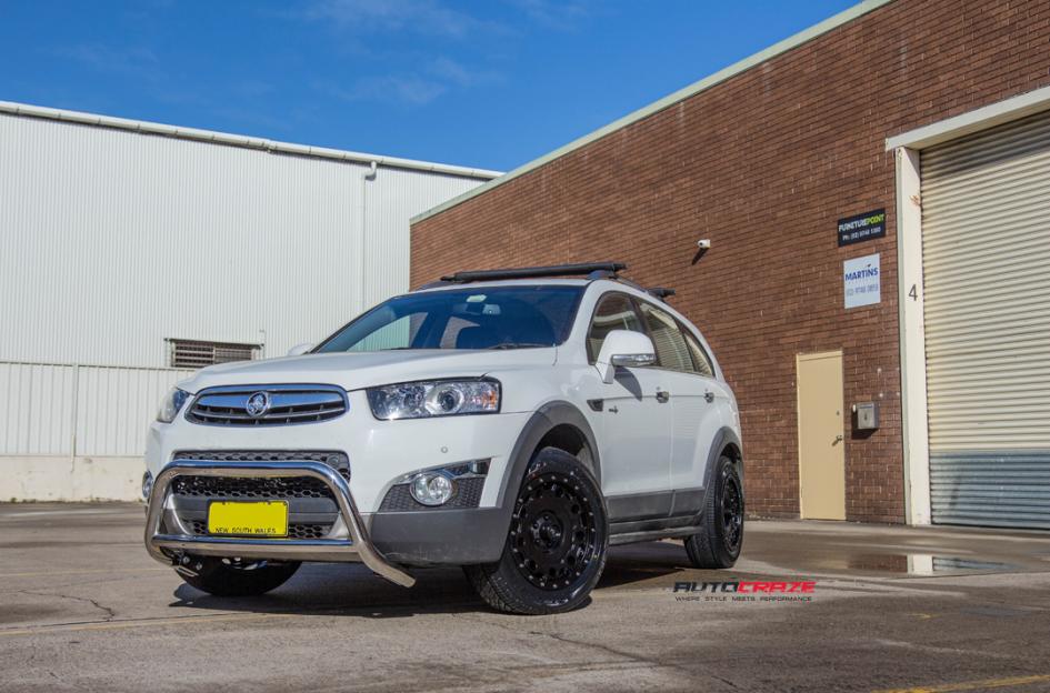 HOLDEN-CAPTIVA-HOLESHOT-XD-SATIN-BLACK