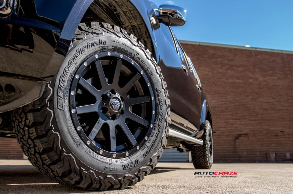 NISSAN NAVARA HEIST SATIN BLACK