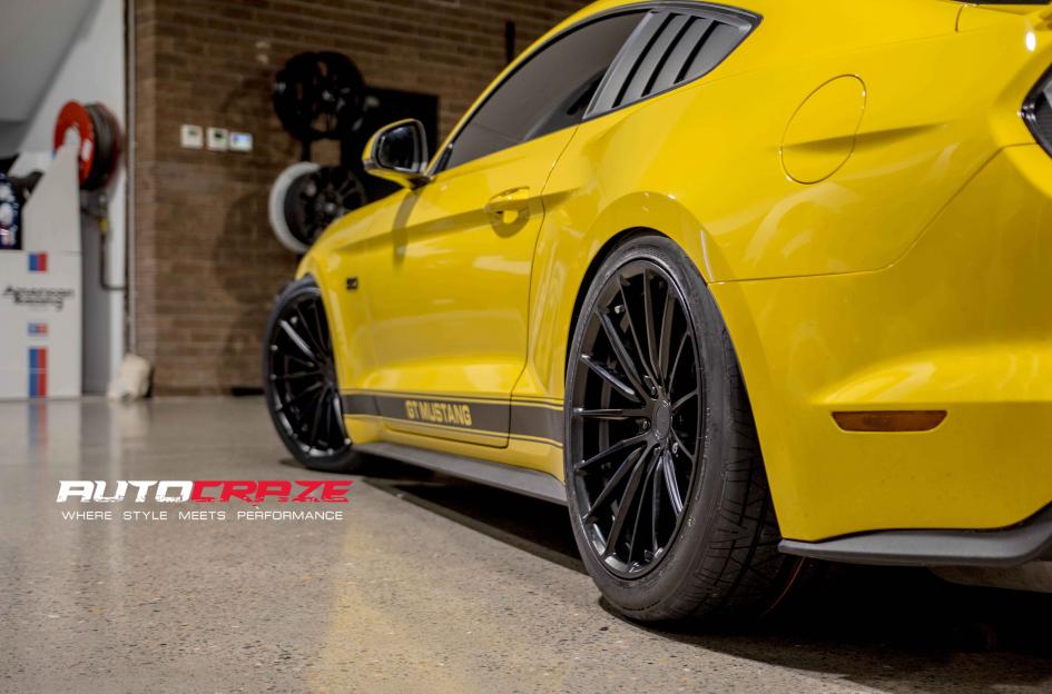 FORD MUSTANG SF09 SATIN BLACK