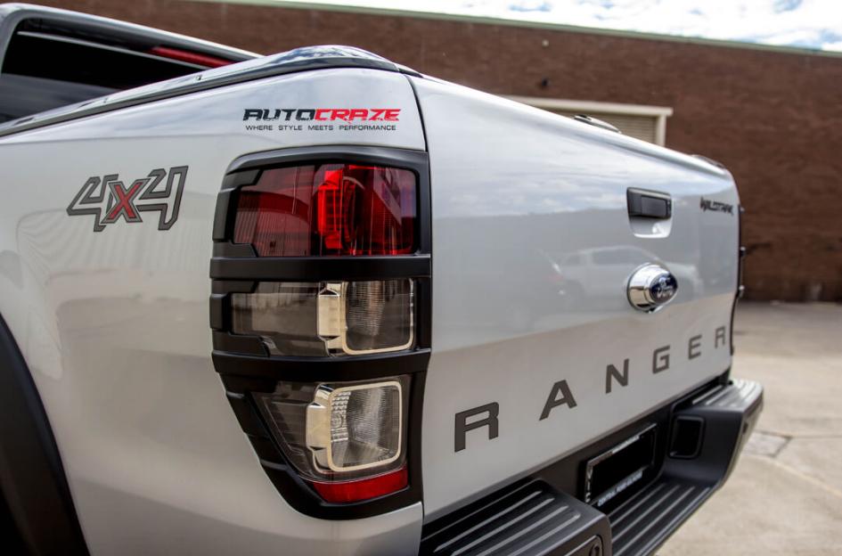 FORD-RANGER-VAPOR-BLACK-MACHINED-WITH-DARK-TINT