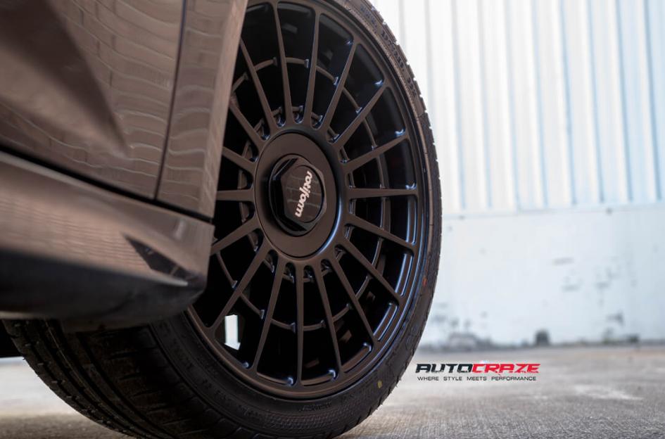 FORD FOCUS  5 STUD  LAS R MATTE BLACK