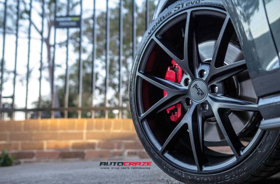 VOLKSWAGEN GOLF MISANO MATTE BLACK