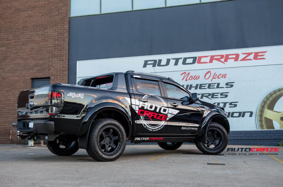 FORD-RANGER-SIX-MATTE-BLACK-FACE-WITH-GLOSS-BLACK-WINDOWS